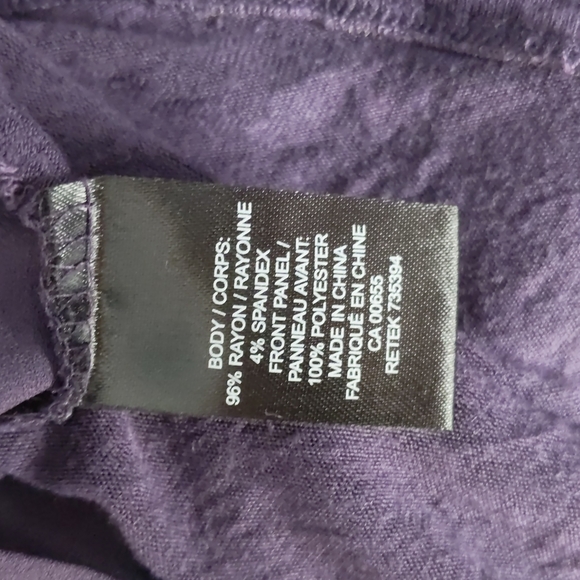 RW&Co Ladies Top, 3/4 length sleeves, Purple, Flower print on front - Picture 5 of 5